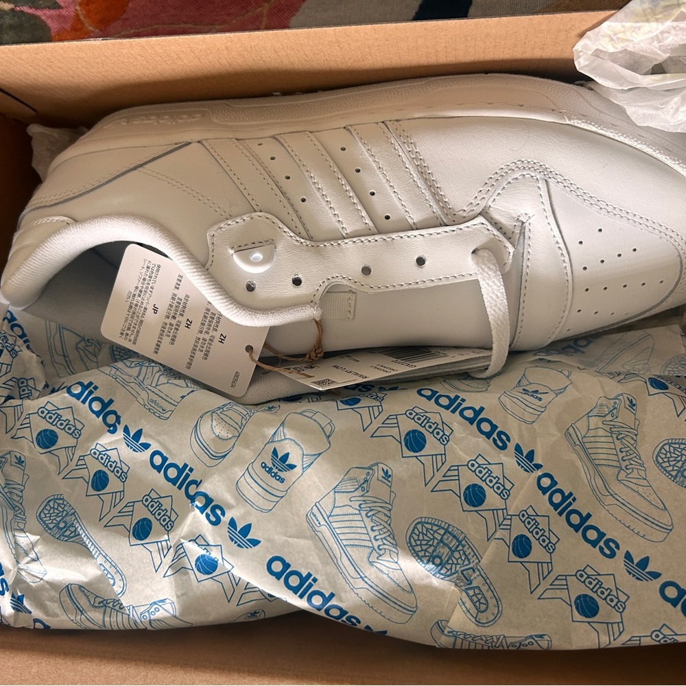 adidas Rivalry Low Sneakers in White - Picture 5 of 5
